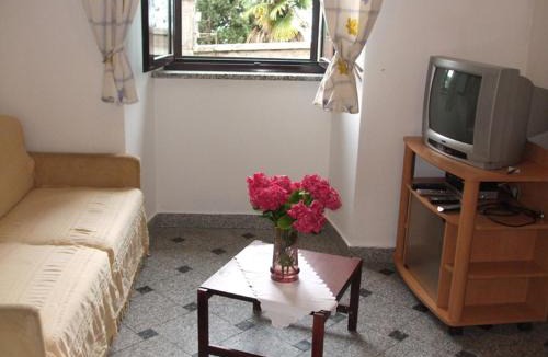 Ika Apartment | Apartment in Ika with sea view, terrace, air conditioning, WiFi (3699-2)