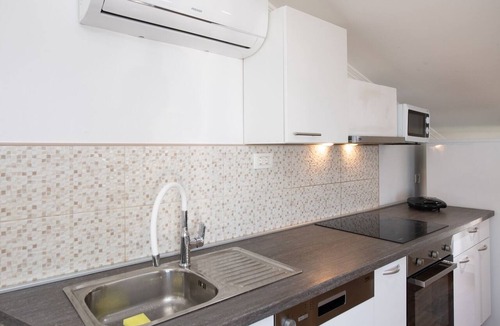 Ika Apartment | Apartment in Ika with Seaview, Balcony, Air condition, WIFI (5025-2)