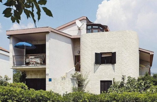Jadranovo Apartment | Apartment in Jadranovo with garden