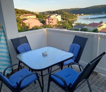 Kampor Apartment | Apartment in Kampor with sea view, terrace, air conditioning, Wi-Fi (4610-5)