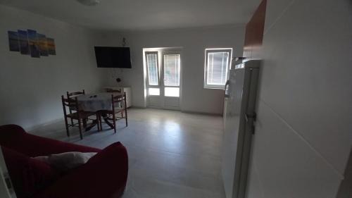 Kustici Apartment | Apartment in Kustici with sea view, terrace, air conditioning, WiFi (3597-2)