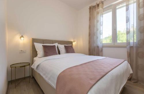 Ripenda Verbanci Apartment | Apartment in Labin with Pool & Beach Nearby