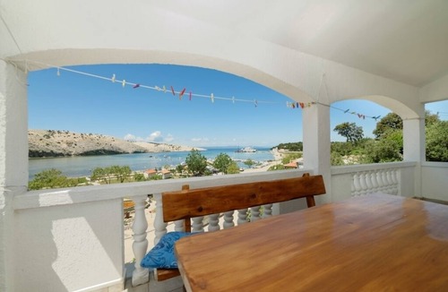 Lopar Apartment | Apartment in Lopar with Seaview, Terrace, Air condition, WIFI (613-5)