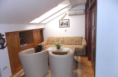 Bogovici Apartment | Apartment in Malinska with Seaview, Terrace, Air condition, WIFI (4690-3)
