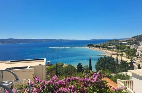 Borak Apartment | Apartment in Omiš with Seaview, Balcony, Air condition, WIFI (161-4)