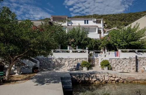Supetarska Draga Apartment | Apartment in Supetarska Draga with Seaview, Terrace, Air condition, WIFI (4551-3)