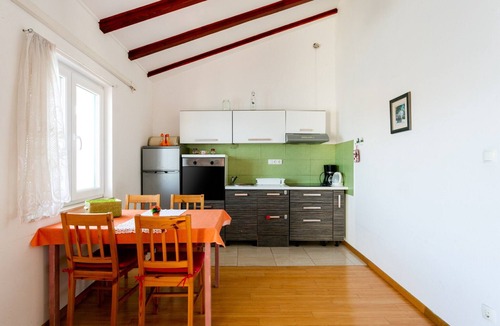 Stomorska House | Apartment in Stomorska near the Sea