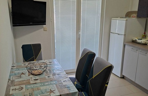 Vrsi Apartment | Apartment in Vrsi with Balcony, Air condition, WIFI (4494-2)