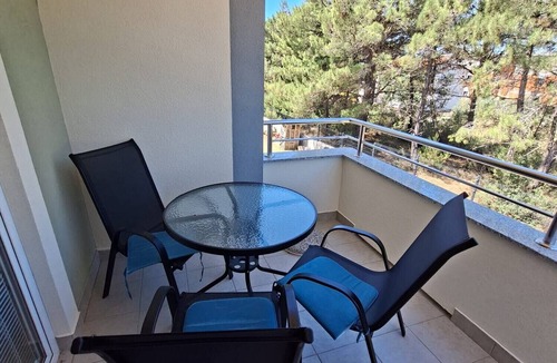 Vrsi Apartment | Apartment in Vrsi with Balcony, Air condition, WIFI (4494-2)