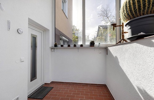 Werder Apartment | Apartment 'Julia's Ferienwohnung' with Private Terrace, Private Garden and Wi-Fi