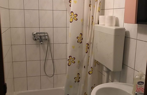 Stomorska Apartment | Apartment Kaleb - next to the seashore: SA11-Miro 35(2) - Stomorska, Island Solta, Croatia