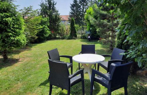 Kraljevec Sesvetski Apartment | Apartment Klementina FREE PARKING