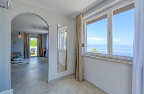 Tulisevica Apartment | Apartment La Mer by Interhome