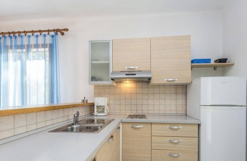 Nerezine Apartment | Apartment LEA with 2 bedrooms and 2 bathrooms, 300m from the beach
