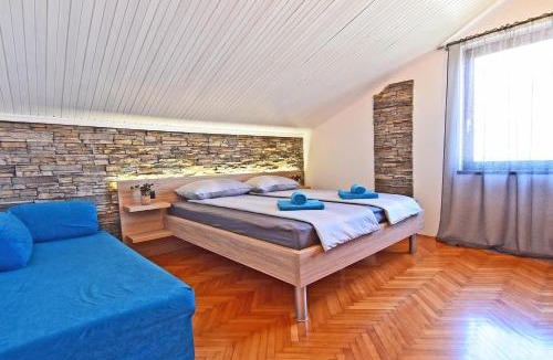Pjescana Uvala Apartment | Apartment Leona
