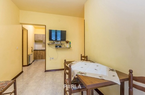 Nerezine Apartment | Apartment LYNA on the ground floor with garden in a quiet location 300m from the beach with crystal clear sea