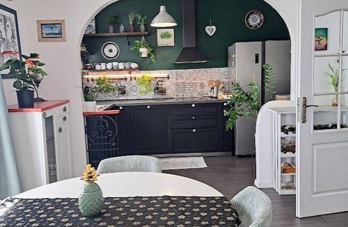 Sarsoni Apartment | Apartment Maja