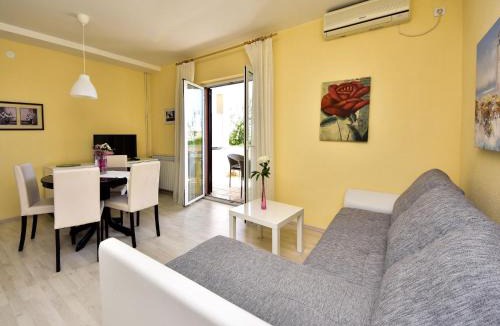 Dinjiska Apartment | Apartment Marija-2 by Interhome