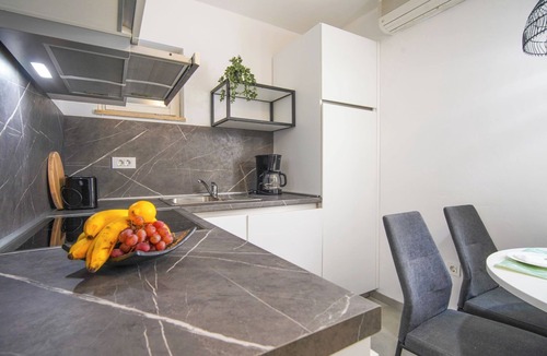 Vratarusa Apartment | Apartment Marina by Interhome