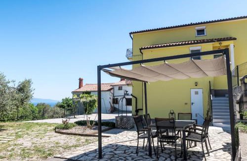 Crni Apartment | Apartment Marinella-3 by Interhome