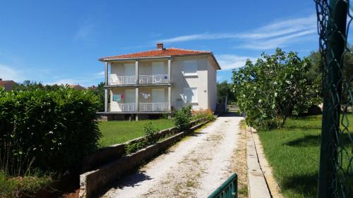Porat Apartment | Apartment Mary