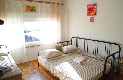 Sarsoni Apartment | Apartment Matea