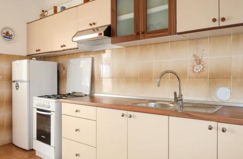 Barbat na Rabu Apartment | Apartment Matius by Interhome