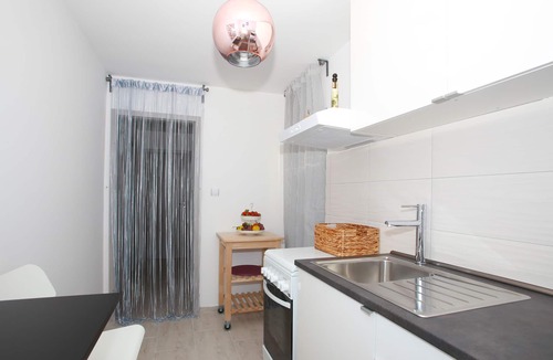 Bogovici Apartment | Apartment MELIN :One-Bedroom Apartment with Terrace and Sea View