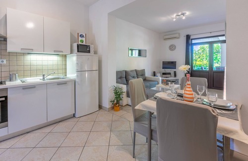 Crikvenica Apartment | Apartment Milojka (60791-A2) - Crikvenica