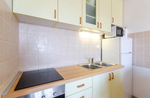 Klanfari Apartment | Apartment Nenad