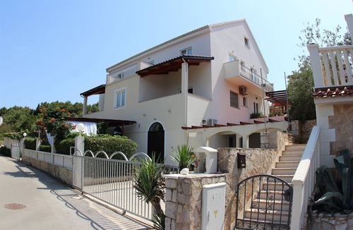 Island Hvar Apartment | Apartment Nikola (33991-A1) - Jelsa - island Hvar
