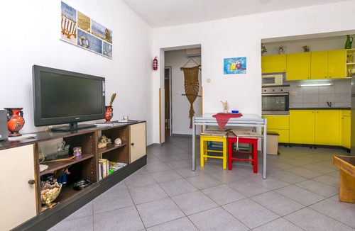 Maslinica Apartment | Apartment Nikola (72211-A1) - Maslinica