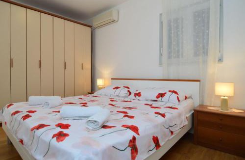 Marusici Apartment | Apartment Nina by Interhome