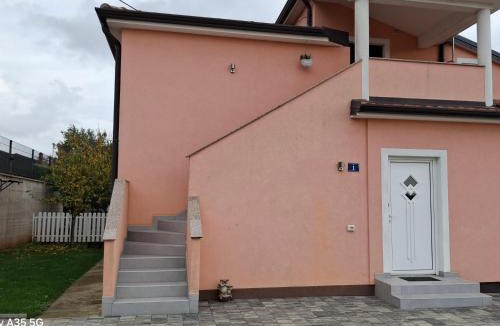 Umag Apartment | Apartment Orhidea in a peaceful setting near Umag