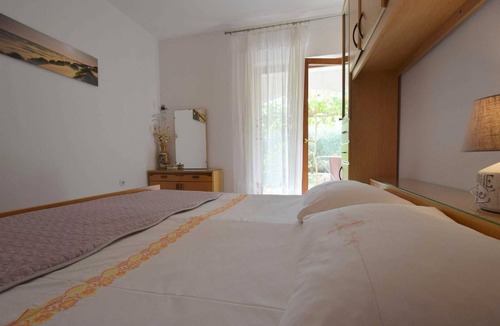 Milovcici Apartment | Apartment Radojka with spacious Garden