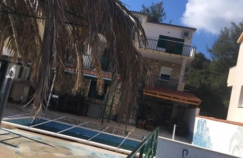 Stomorska Apartment | Apartment Rina - with pool : A2(2+2) - Stomorska, Island Solta, Croatia