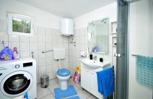 Seget Donji Apartment | Apartment Sandra