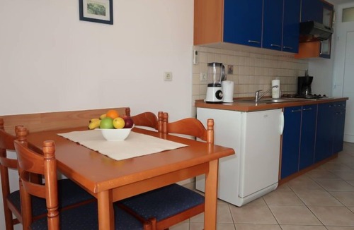 Ravni Apartment | Apartment Savi by Interhome