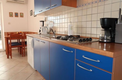 Ravni Apartment | Apartment Savi by Interhome