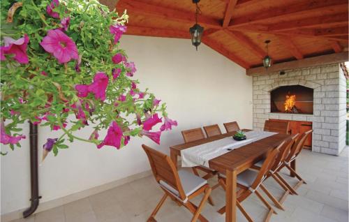 Sestanovac Apartment | Apartment Sestanovac 23 With Outdoor Swimmingpool