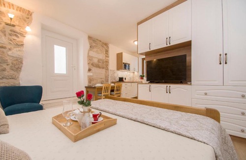 Plisac Apartment | Apartment Shibenik Redemption