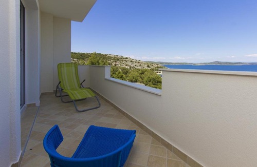 Zirje Apartment | Apartment Skroza 2