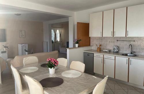 Palit Apartment | Apartment Stela