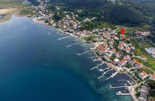 Supetarska Draga Apartment | Apartment Supetarska Draga - Donja 15983c