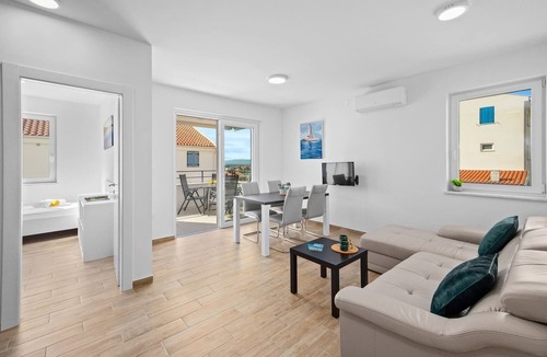 Cres Apartment | Apartment Tim