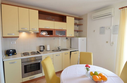 Okrug Gornji Apartment | Apartment Viktor by Interhome