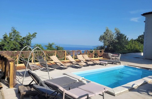 Lovran Apartment | Apartment with heated pool Jacuzzi sea view