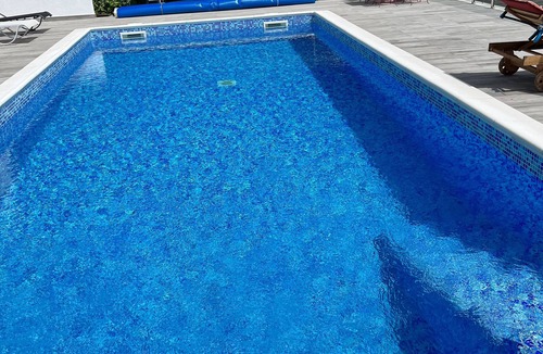 Veprinac Apartment | Apartment with see and mountain stunning view, AC, WiFi and private heated pool.