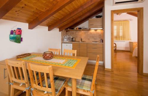 Gornje Selo Apartment | Apartment Zlendic