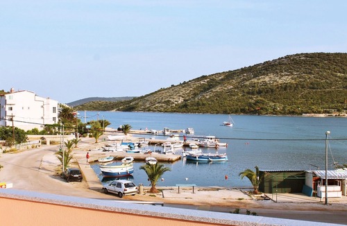 Vinisce Apartment | Apartments Anamarija, (14981), Vinišce, hr